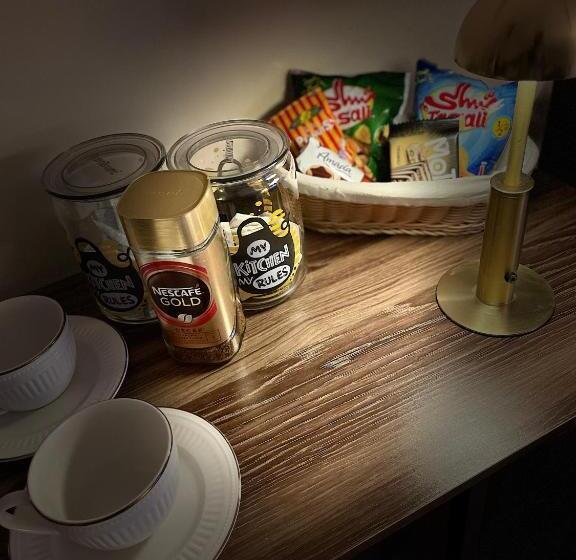 酒店 استديو عائلي بمدخل خاص ودخول ذاتي