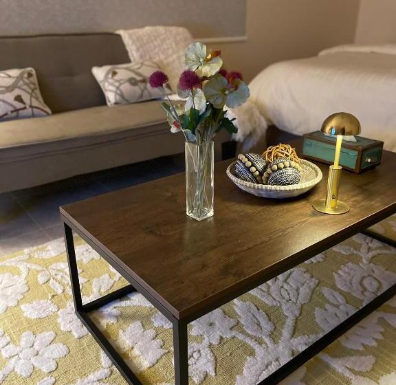 酒店 استديو عائلي بمدخل خاص ودخول ذاتي