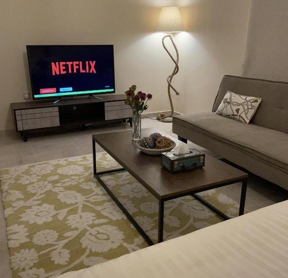 酒店 استديو عائلي بمدخل خاص ودخول ذاتي