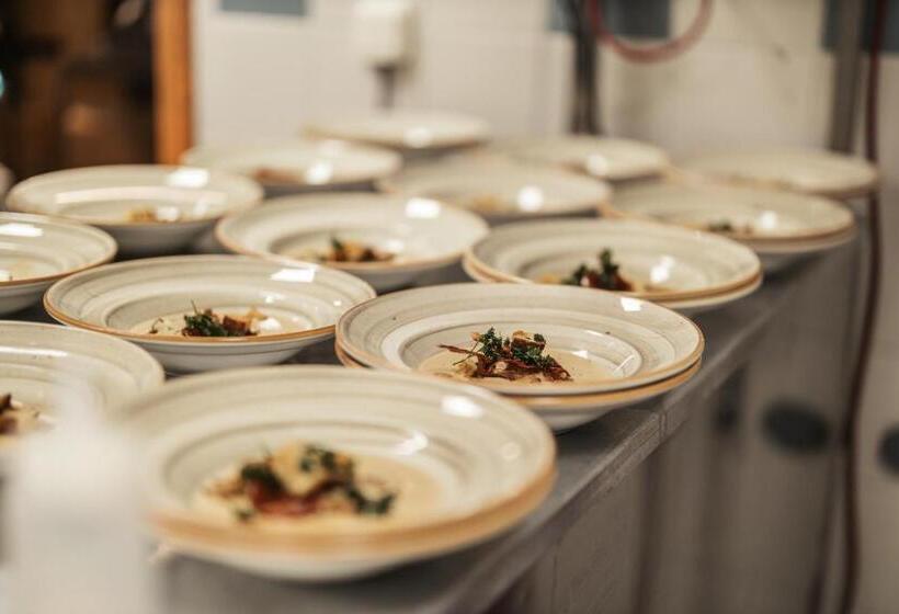 Отель Barken Lodge