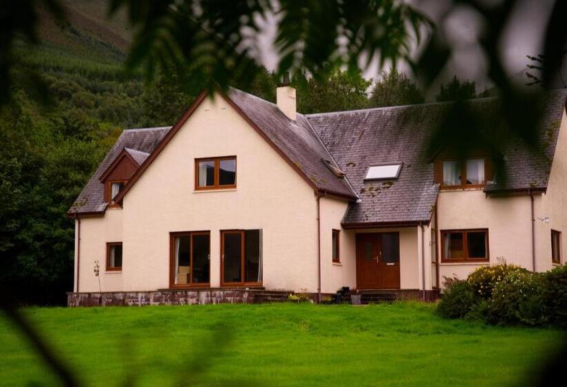 Капсульный Oтель Woodlands House