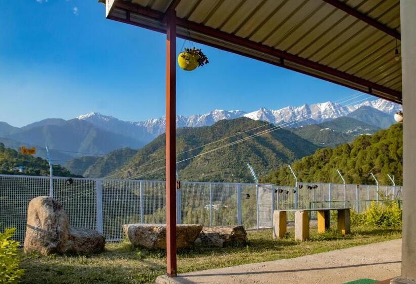 هتل Dhauladhar View Village Resort