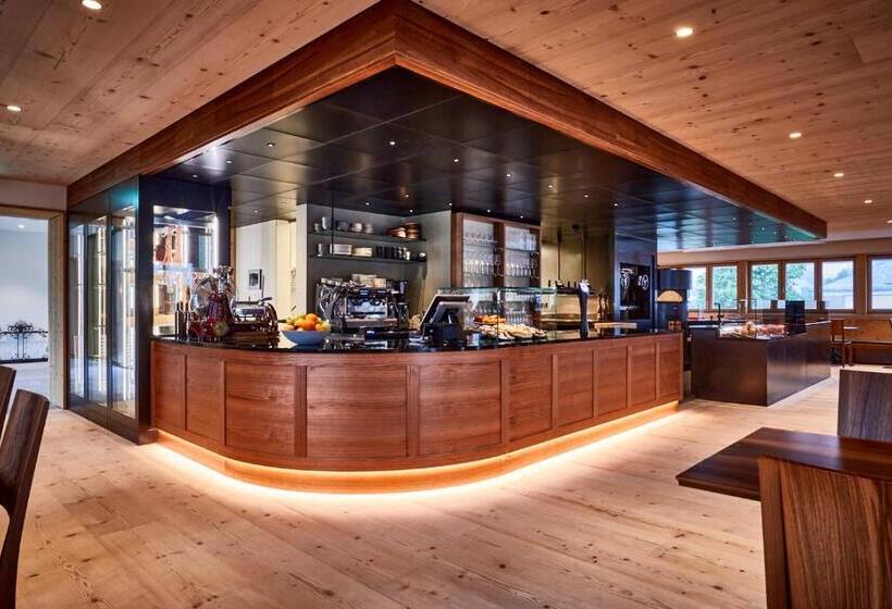 ホテル Dorfhus Gupf