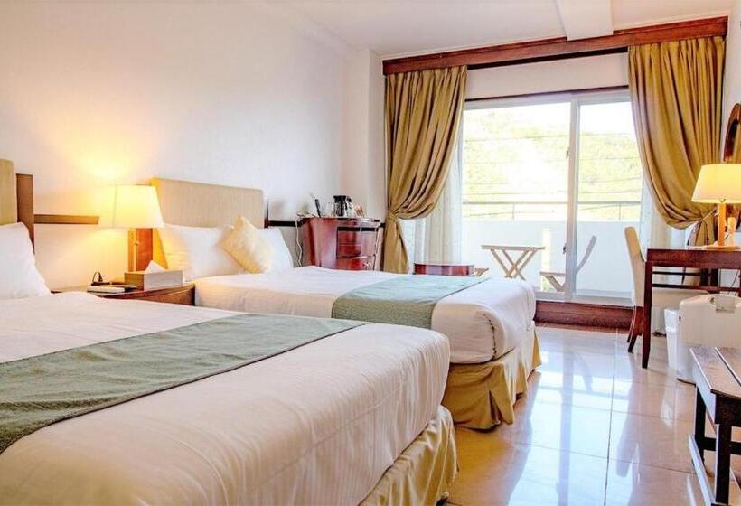 בית מלון כפרי Hundred Days