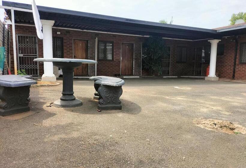 בית מלון כפרי Ink Self Catering