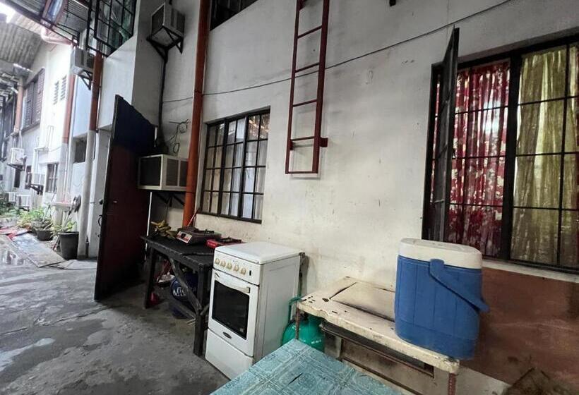 هتل King Henry S Transient House