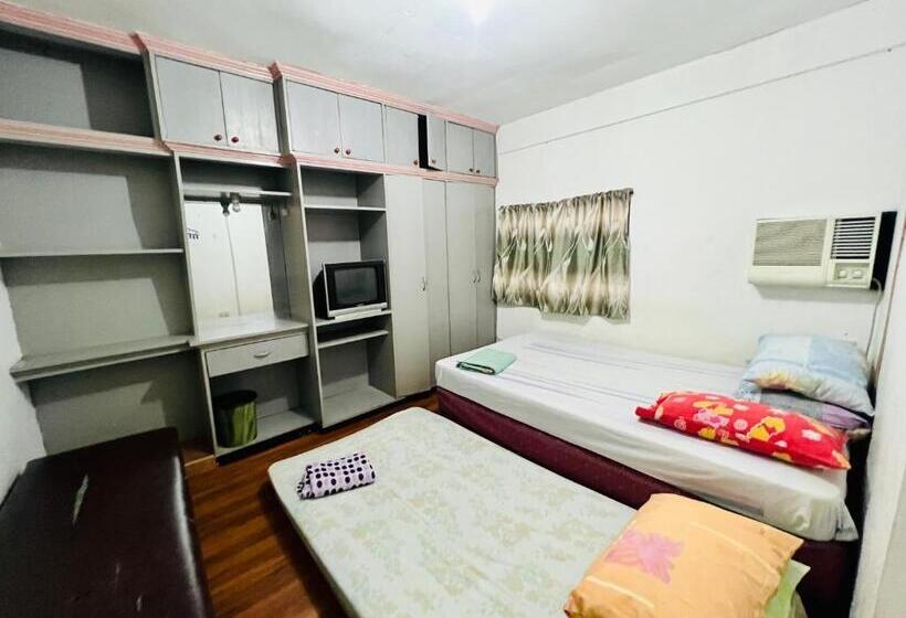 هتل King Henry S Transient House