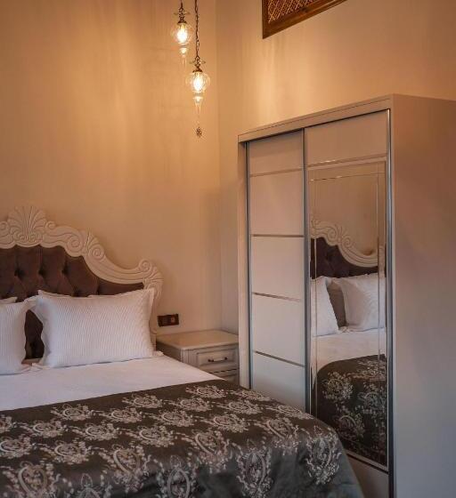 בית מלון כפרי ömer çakiroğlu Konağı