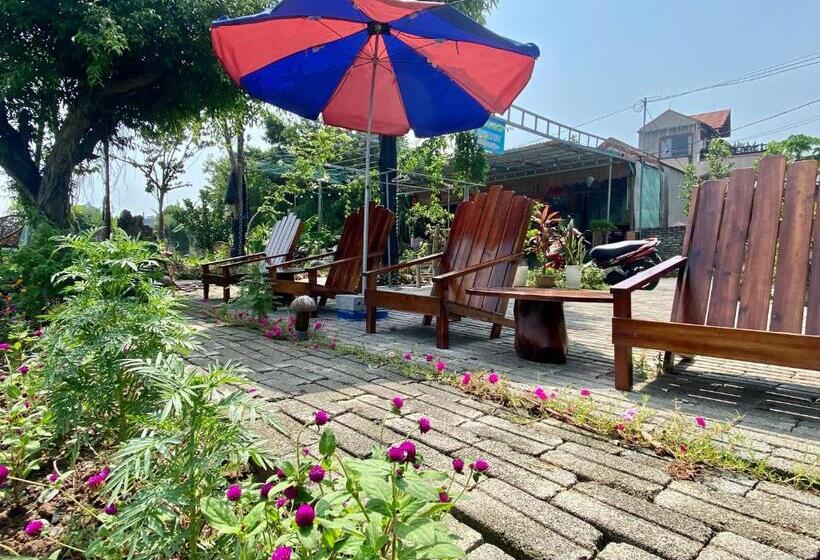 هتل Mountain Fields Homesaty