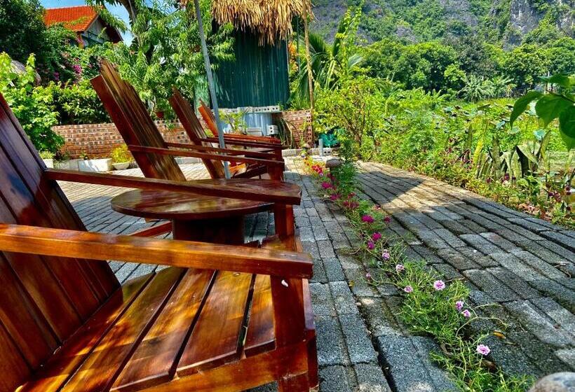 هتل Mountain Fields Homesaty