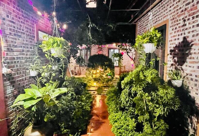 هتل Mountain Fields Homesaty