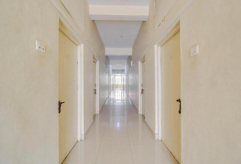 هتل O Bharat Lodge