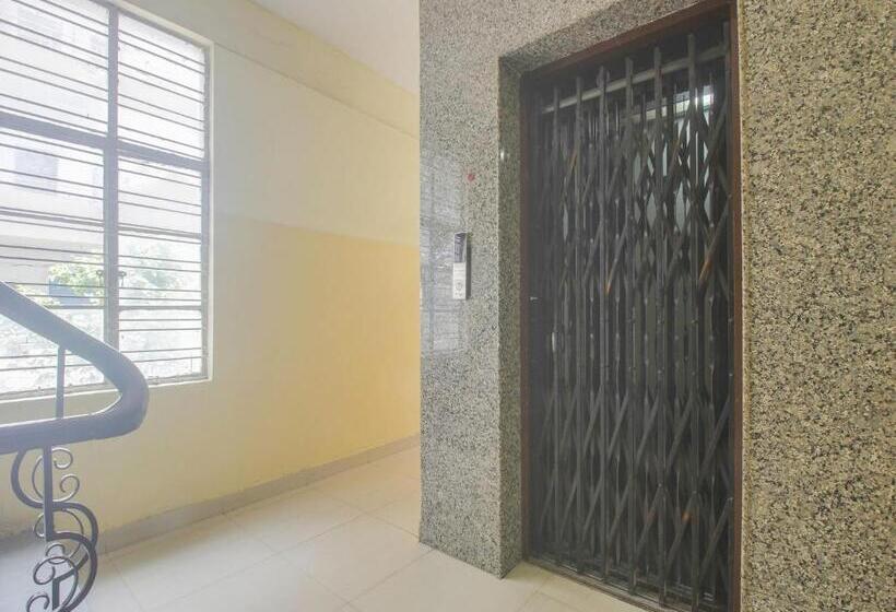 هتل O Bharat Lodge