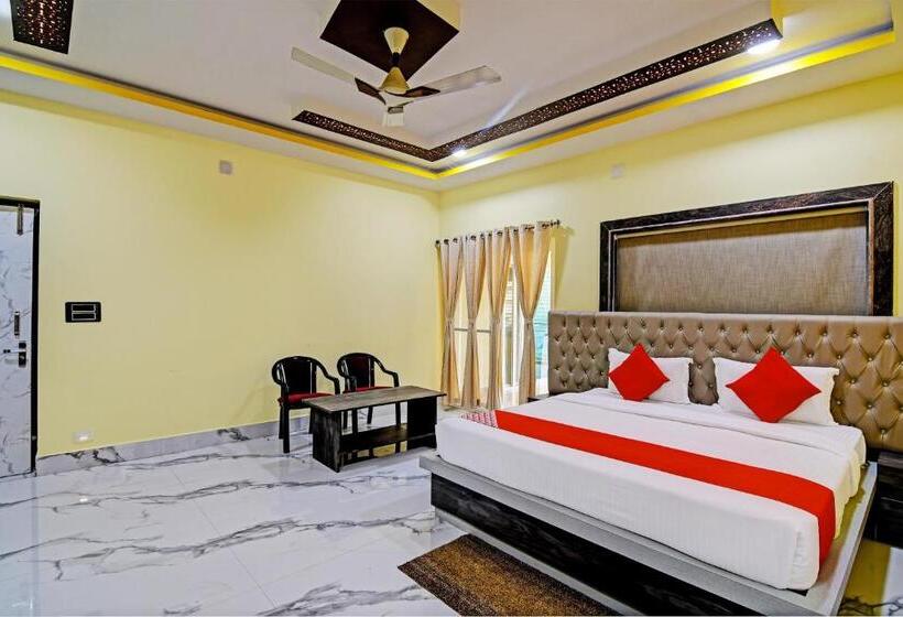 فندق Oyo Flagship Sri Sai Palace