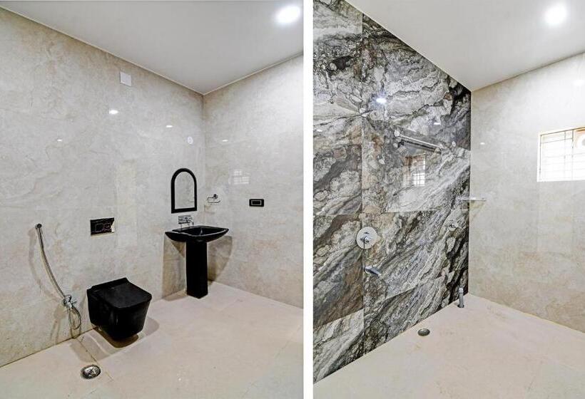 فندق Oyo Flagship Sri Sai Palace