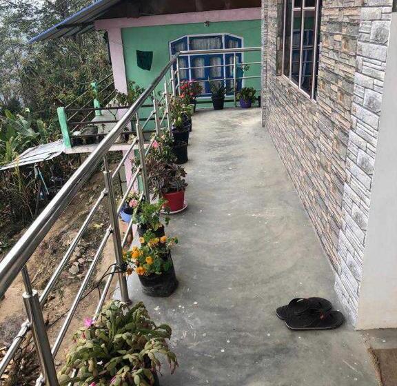 ホテル Oyo The Mountain Soul