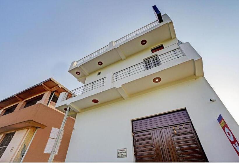 Отель Oyo Umang