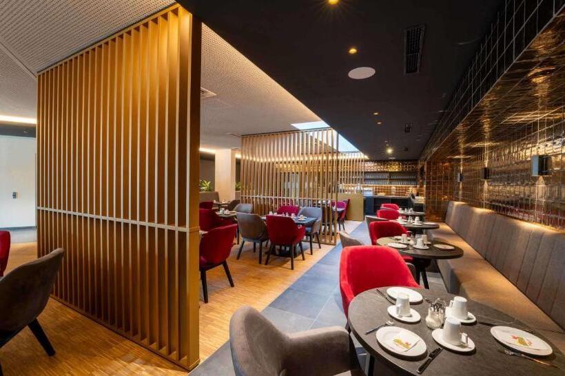 فندق Plaza Inn Wiener Neustadt, Bw Signature Collection