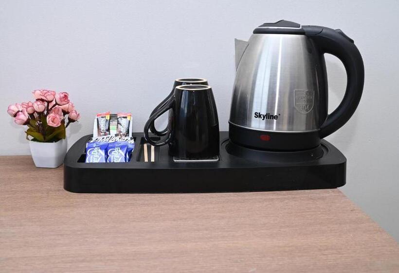 ホテル Spt Clarks Inn Suite, Mandi