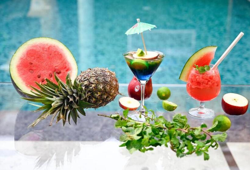 هتل The Autograph Inn