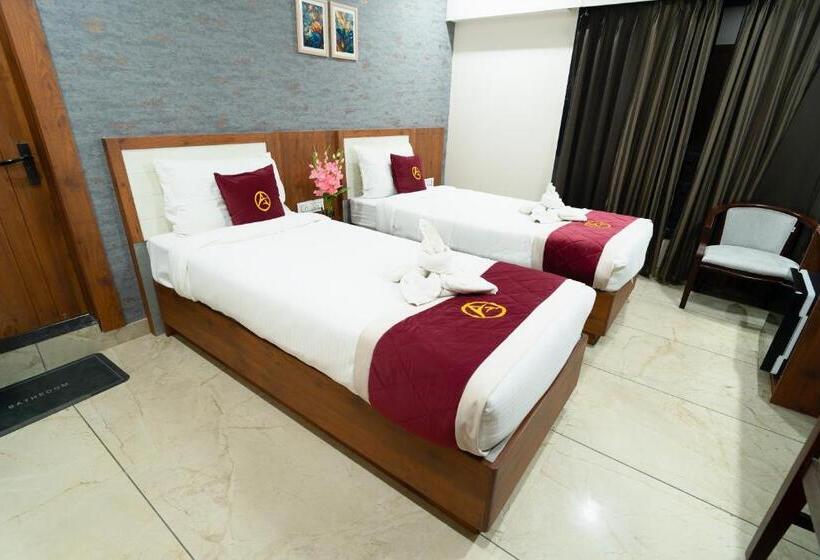 هتل The Autograph Inn