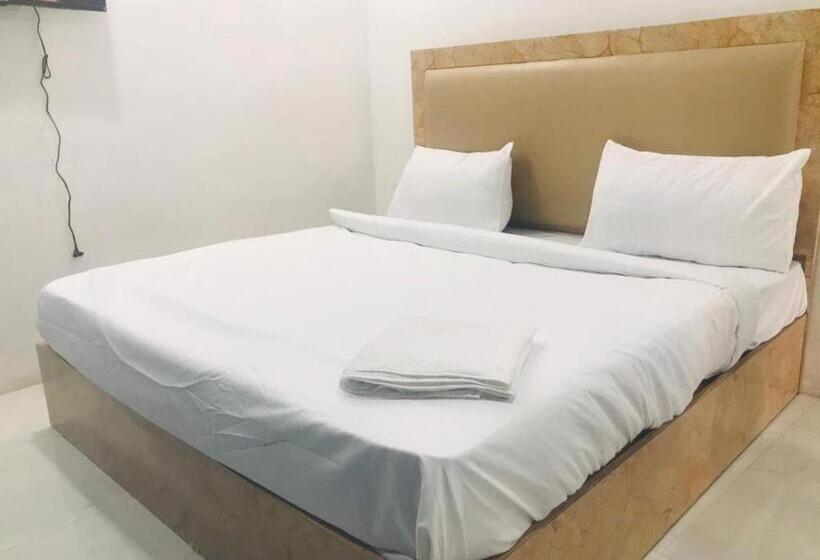 Hotel Twamev Tughlakabad By Raaso Inn