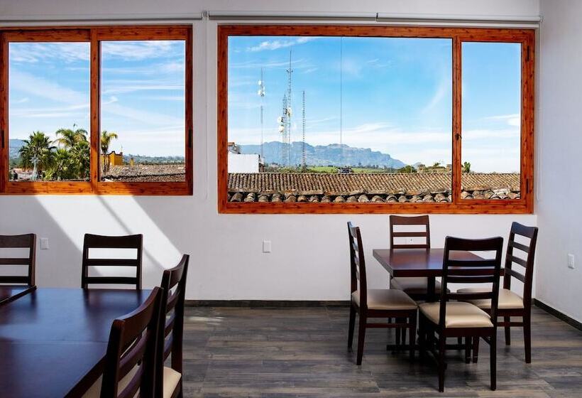 בית מלון כפרי Xalla