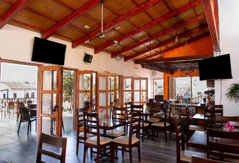 בית מלון כפרי Xalla