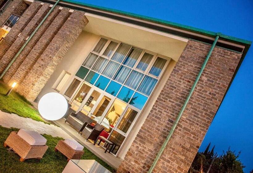 Isa Residence With Swimming Pool In Barberino Tavernelle, Apartments With Air Conditioning And Priva