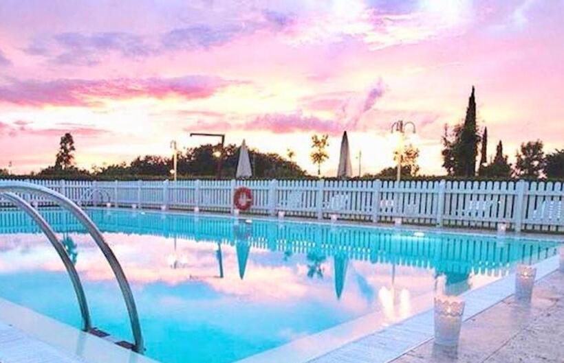 Isa Residence With Swimming Pool In Barberino Tavernelle, Apartments With Air Conditioning And Priva