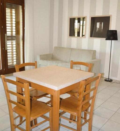 Isa Residence With Swimming Pool In Barberino Tavernelle, Apartments With Air Conditioning And Priva