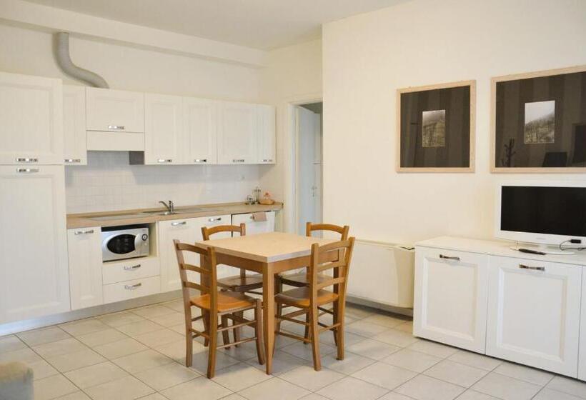 Isa Residence With Swimming Pool In Barberino Tavernelle, Apartments With Air Conditioning And Priva