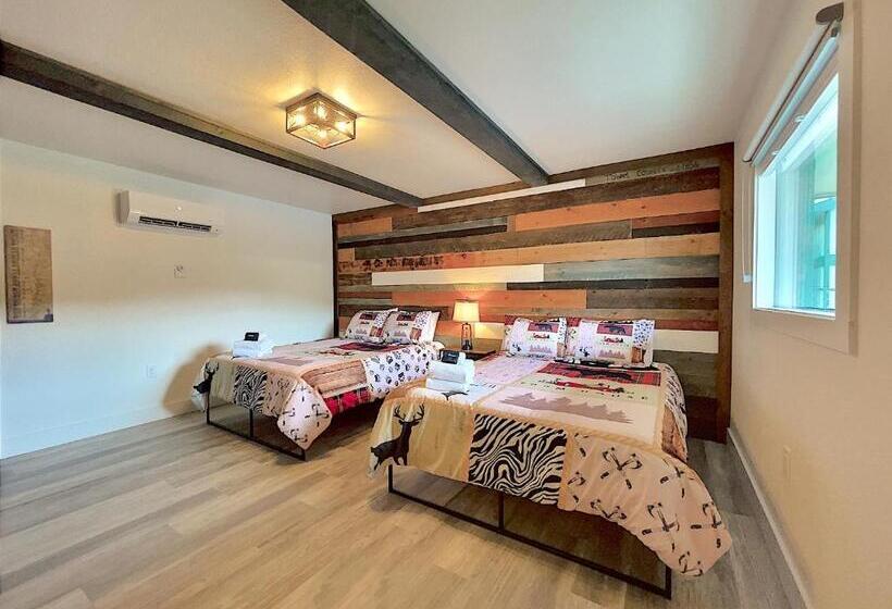 فندق على الطريق Retreat On The Lake