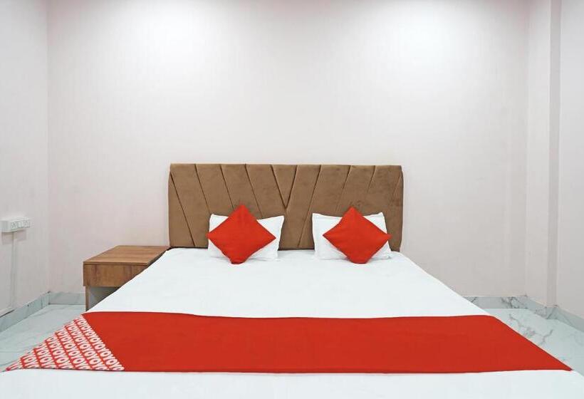 Oyo Flagship Hotel Anukampa