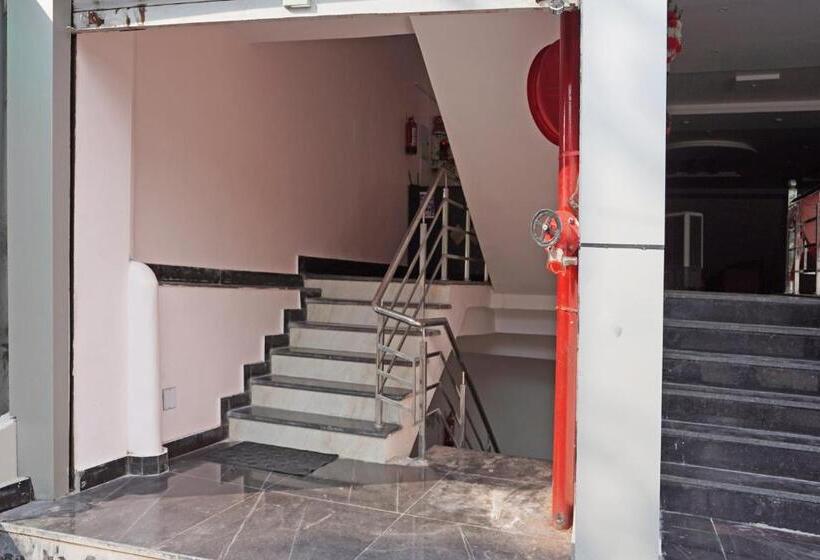 Oyo Flagship Hotel Anukampa