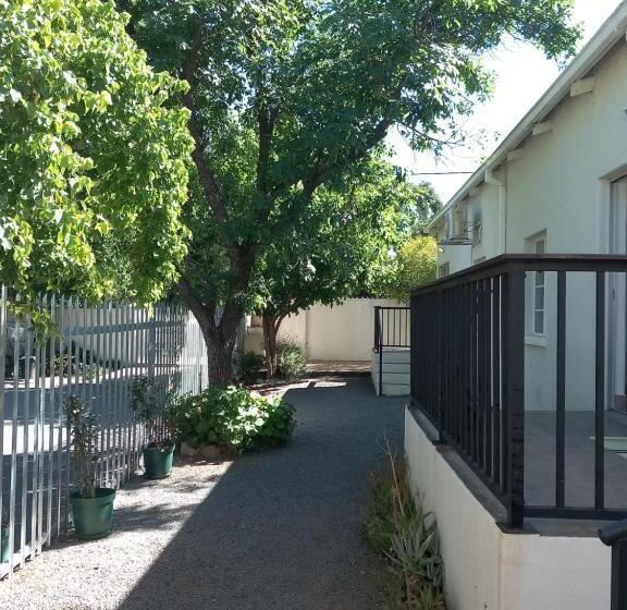 펜션 7 On Grey Guesthouse