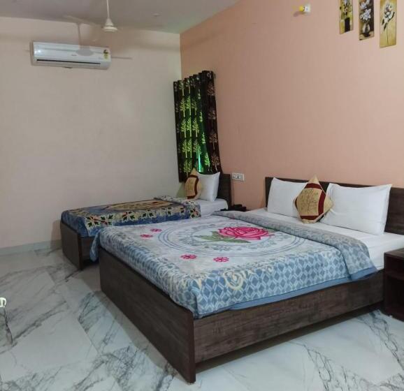 بنسيون Balaji Guest House