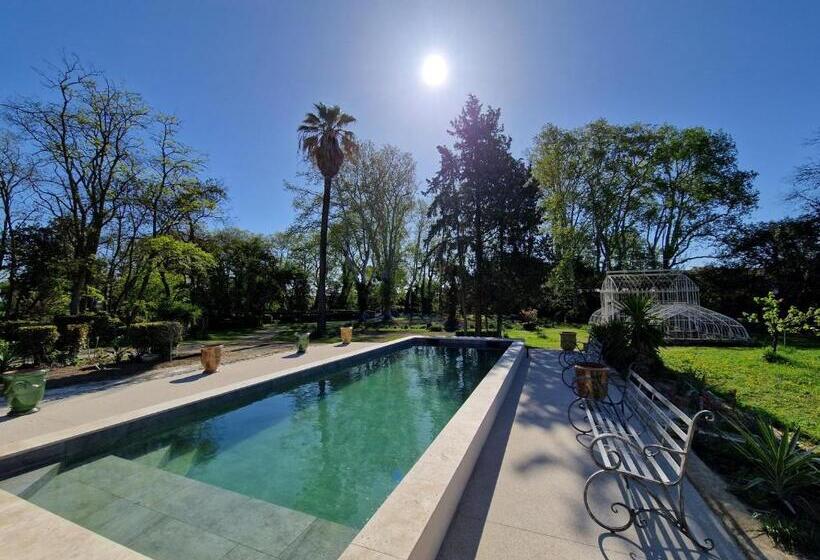 پانسیون Château De Bayssan