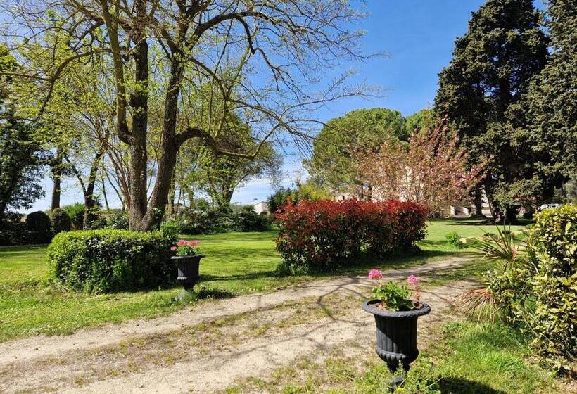 پانسیون Château De Bayssan