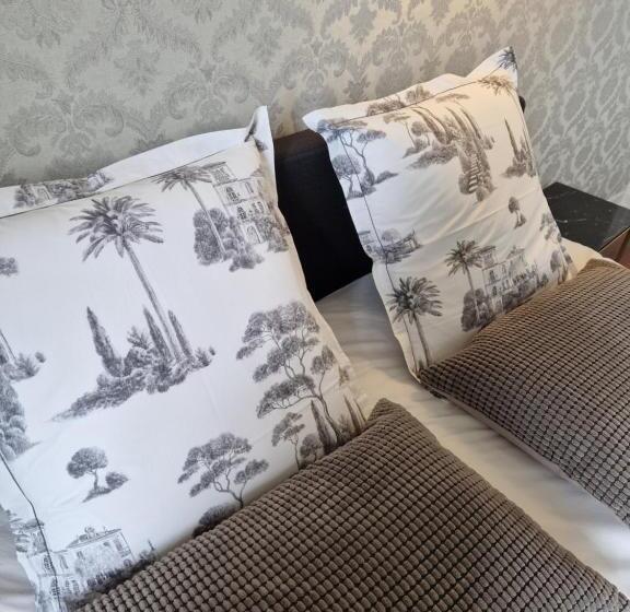 پانسیون Château De Bayssan