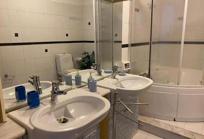 Пансион Come A Casa!