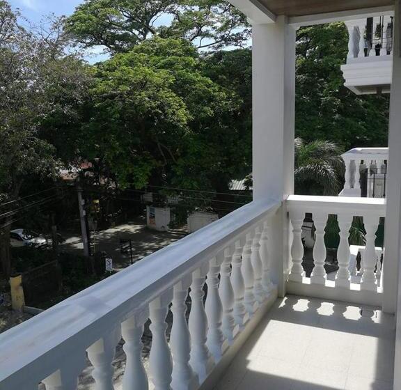 پانسیون Condo Unit Walking Distance To Calle Crisologo