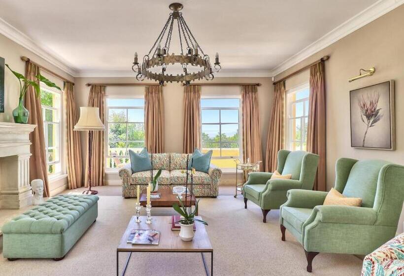 פנסיון Devonport House   Constantia