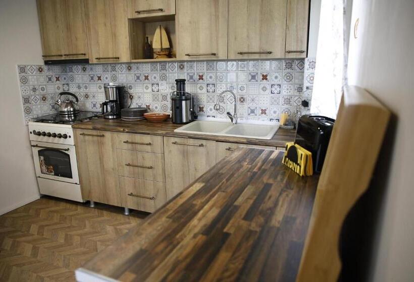 پانسیون Gentry House