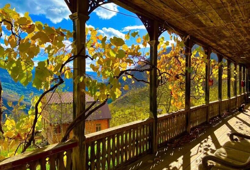 پانسیون Gentry House