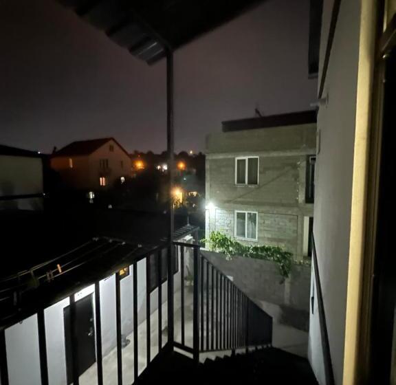 پانسیون Guesthouse Chrdili