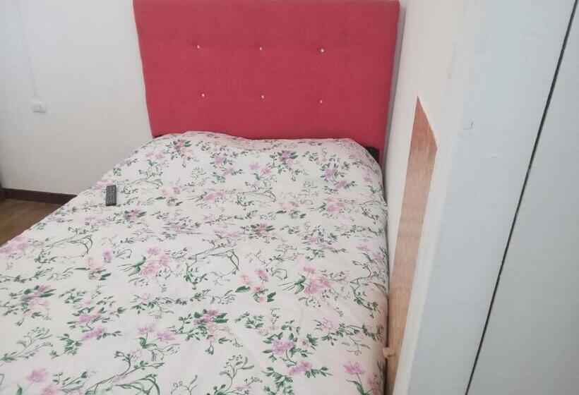 Пансион Hostal 4 Estaciones