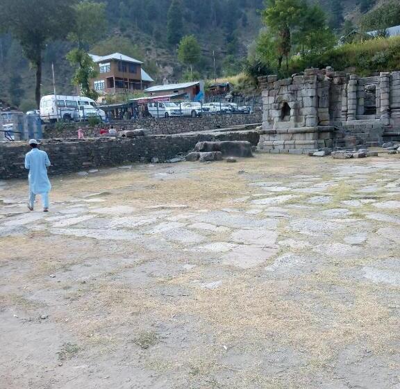 Pensão Rameez Paying Guest House Naranagh