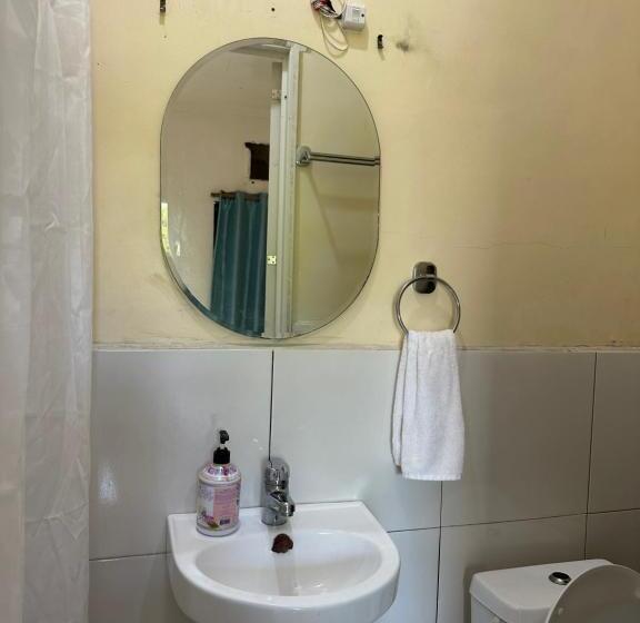 פנסיון Paragua House