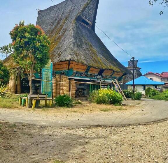 پانسیون Ron S Guest House Berastagi Backpacker Rooms